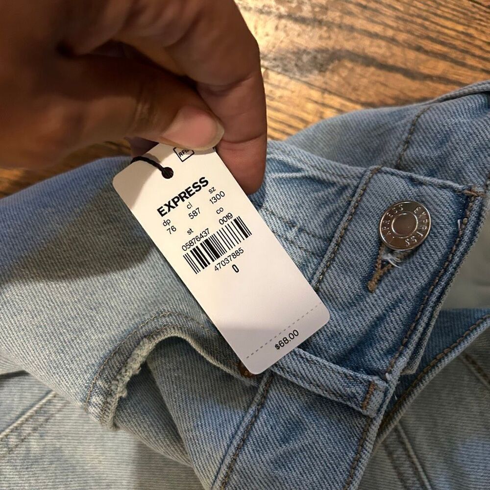 New Express Shorts - Picture 5 of 5